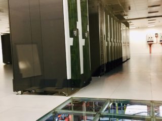 Viděli jsme nejvýkonnější superpočítač v ČR - 3